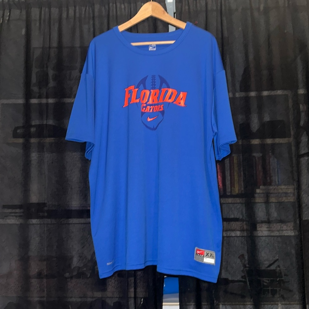 FL gators tshirt